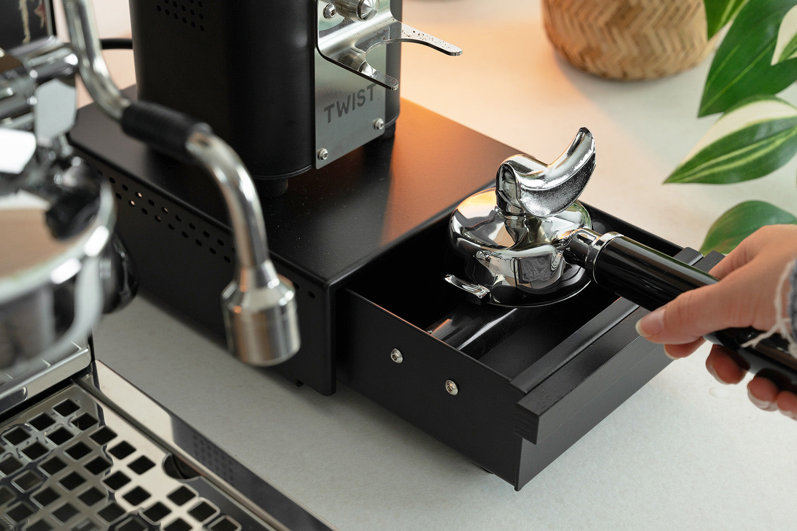 Sudschublade schwarz - eurista knock drawer M black