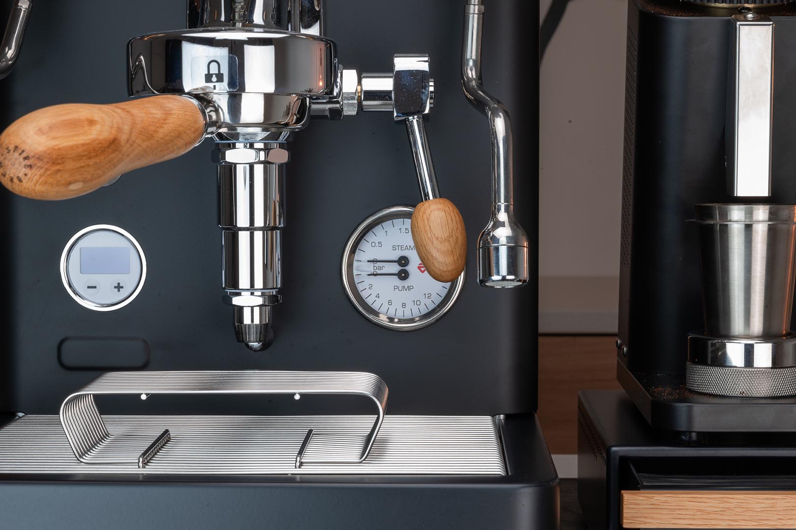 Lelit Bianca V3 PL162T - "Obsidian"