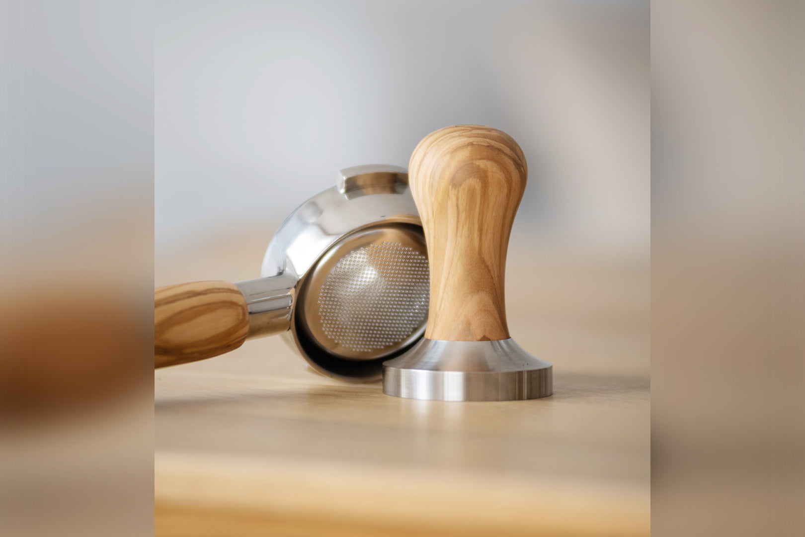 Edelstahl Siebträger mit Holzgriff Doppelauslauf